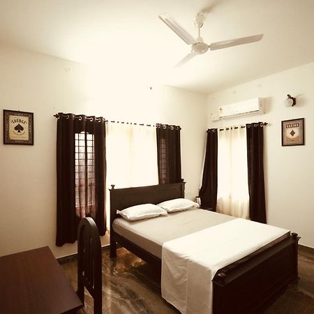Daffodils Inn Alappuzha Eksteriør bilde