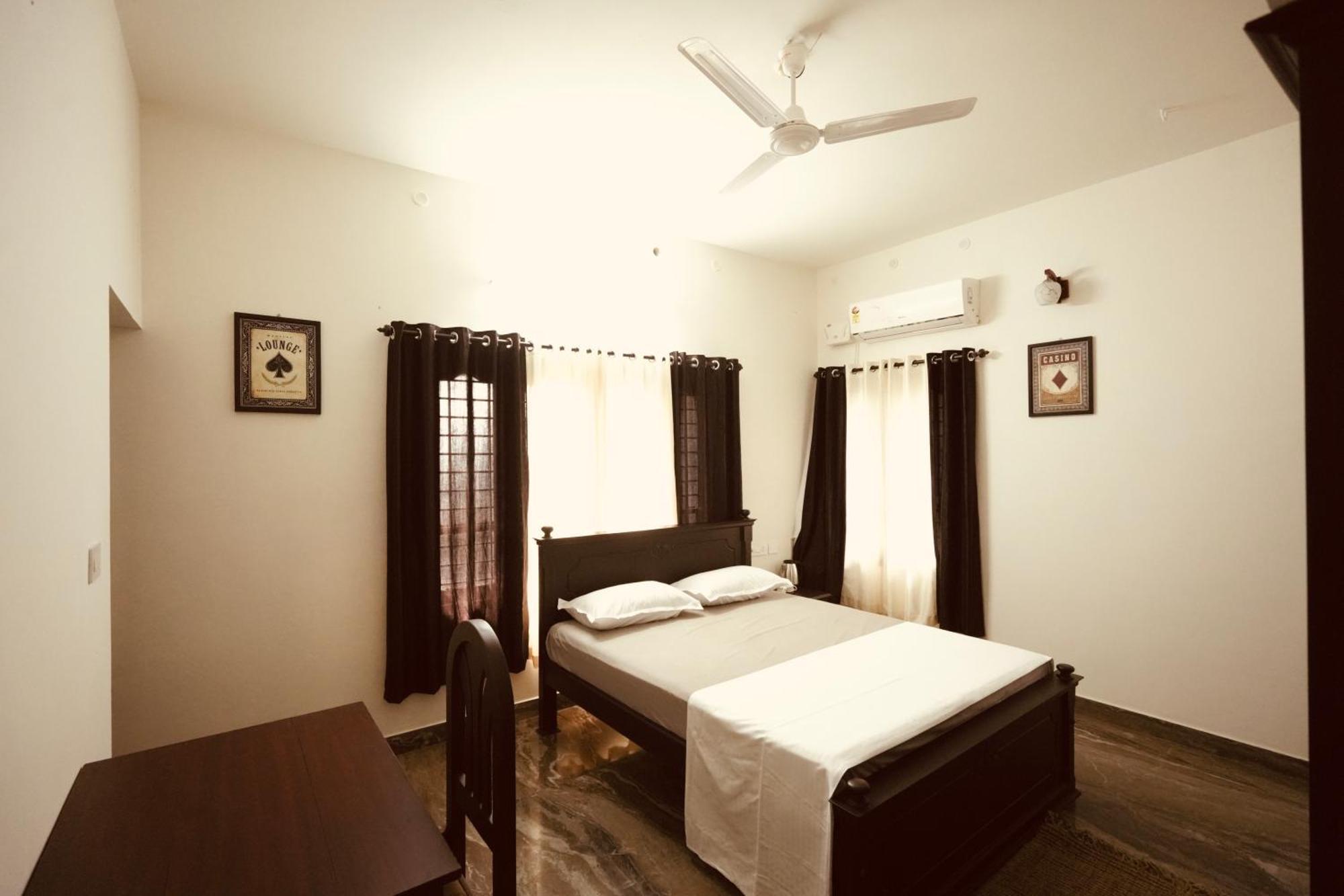 Daffodils Inn Alappuzha Eksteriør bilde