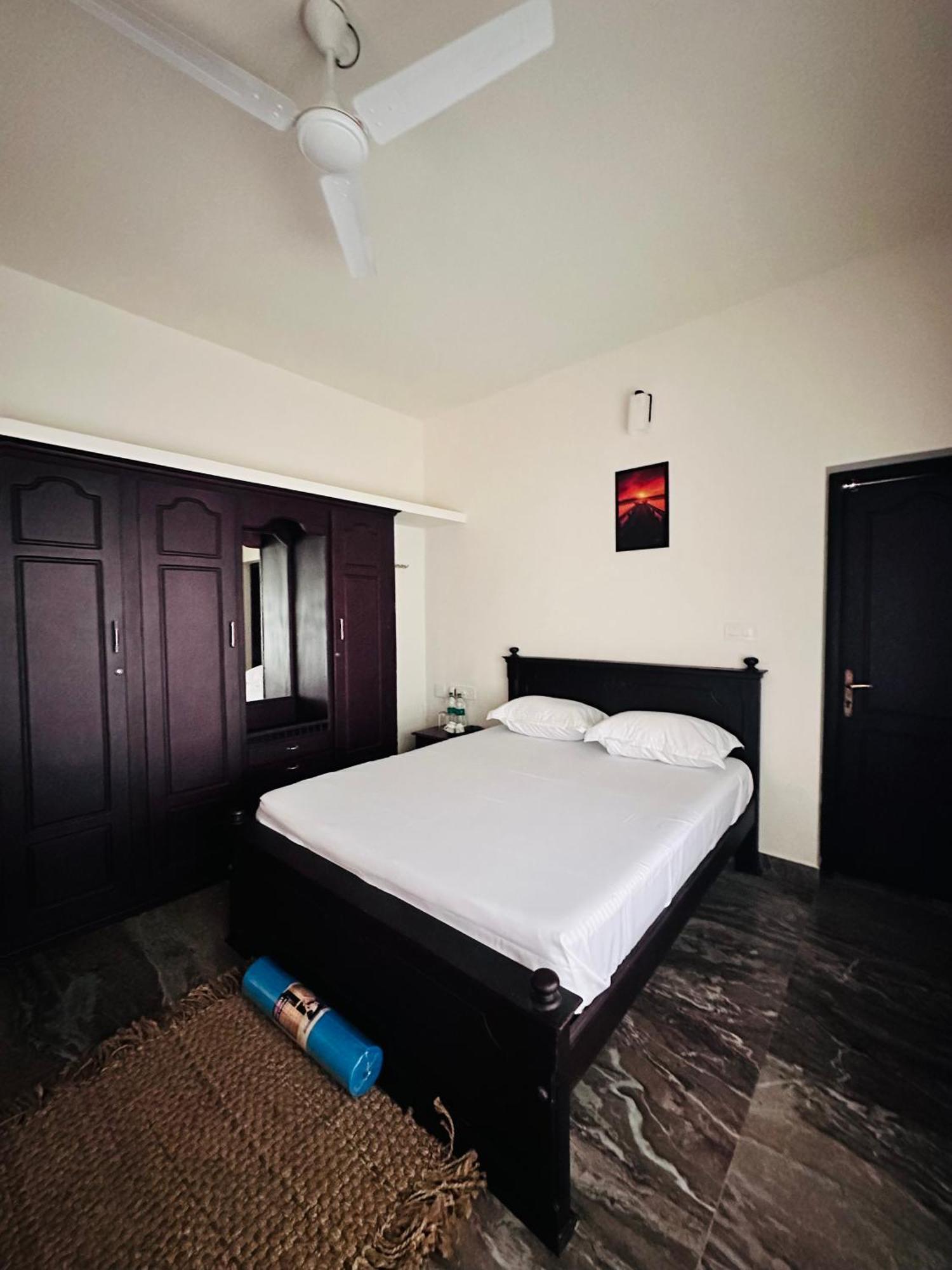 Daffodils Inn Alappuzha Eksteriør bilde