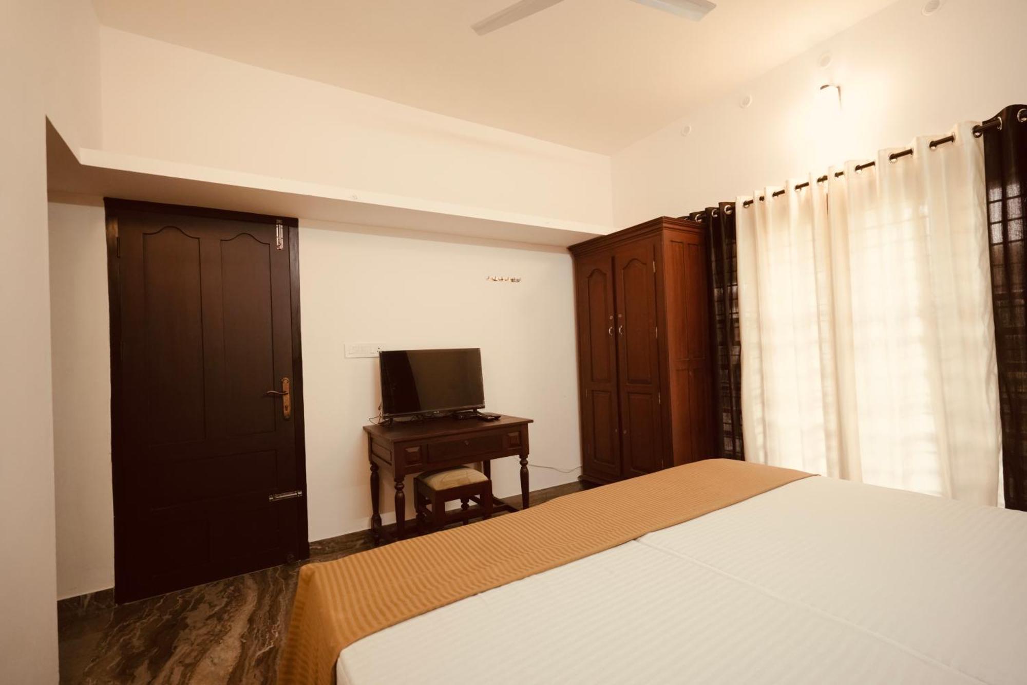 Daffodils Inn Alappuzha Eksteriør bilde